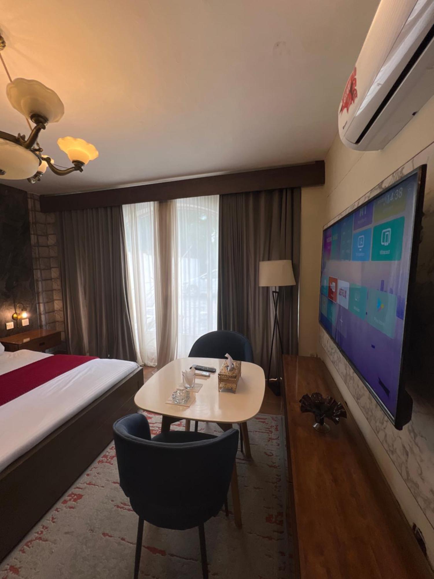 Laca Sa Lodge Opp Canturus Mall Iszlámábád Kültér fotó